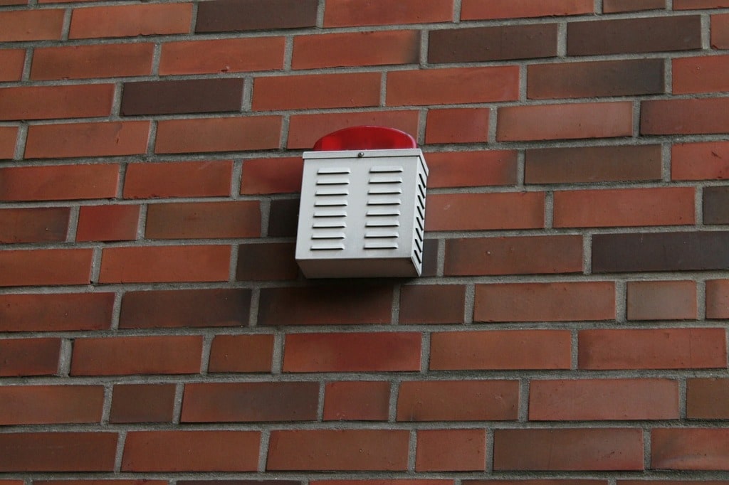 Caméra IP et alarme : la combinaison parfaite pour une sécurité renforcée